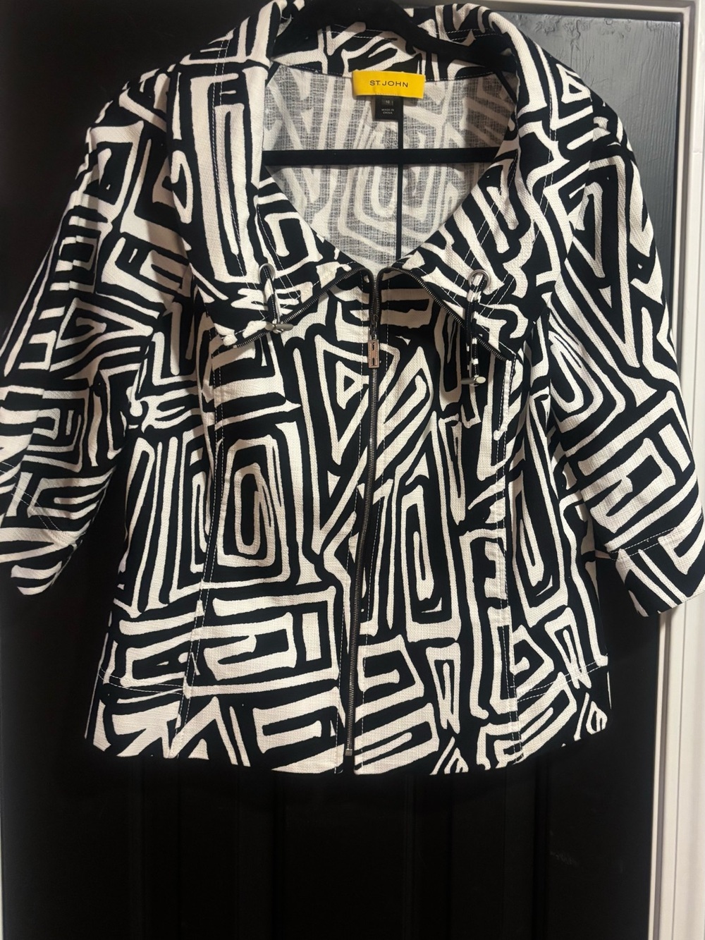 St. John Black & White Abstract Zip-Front Jacket